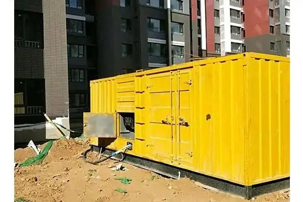 丰泽发电机租赁中燃油压力过低会对发动机的哪些部件造成损坏？